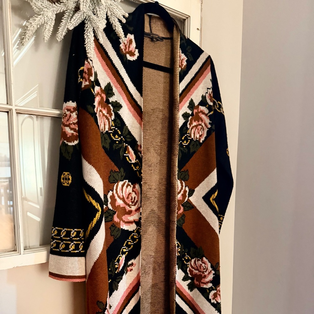 MAXSPORT Wool Blend Long Duster Rose Floral Gold Chain Western Cowgirl Sweater S